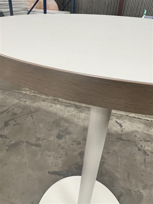 Orangebox: Poseur High Table - Remurbised