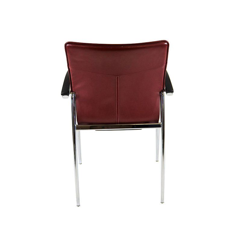 <tc>Brunner</tc>: Silla de reunión en piel burdeos - Reacondicionada