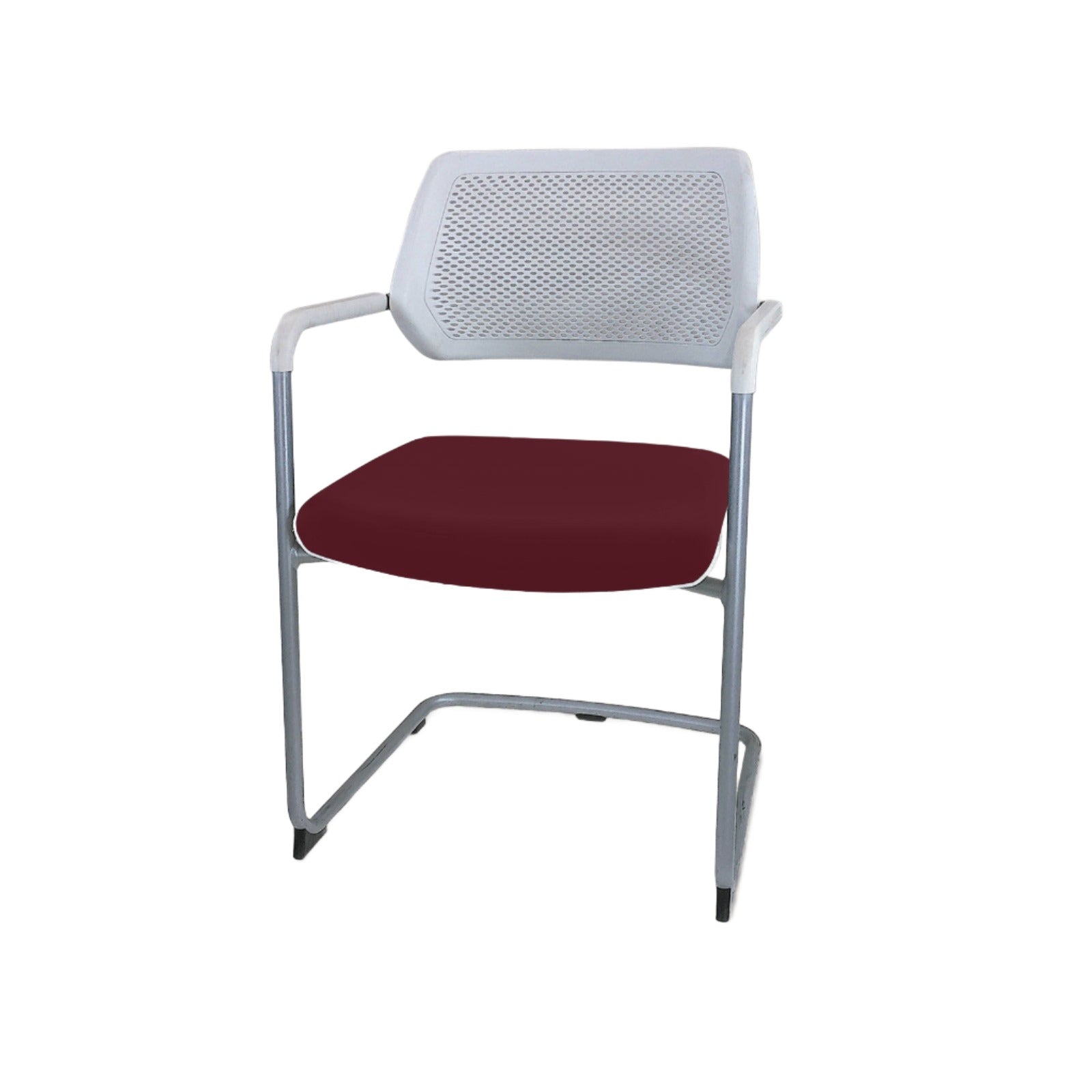 <tc>Steelcase</tc>: Qivi - Silla de reunión con base de trineo - Reacondicionada