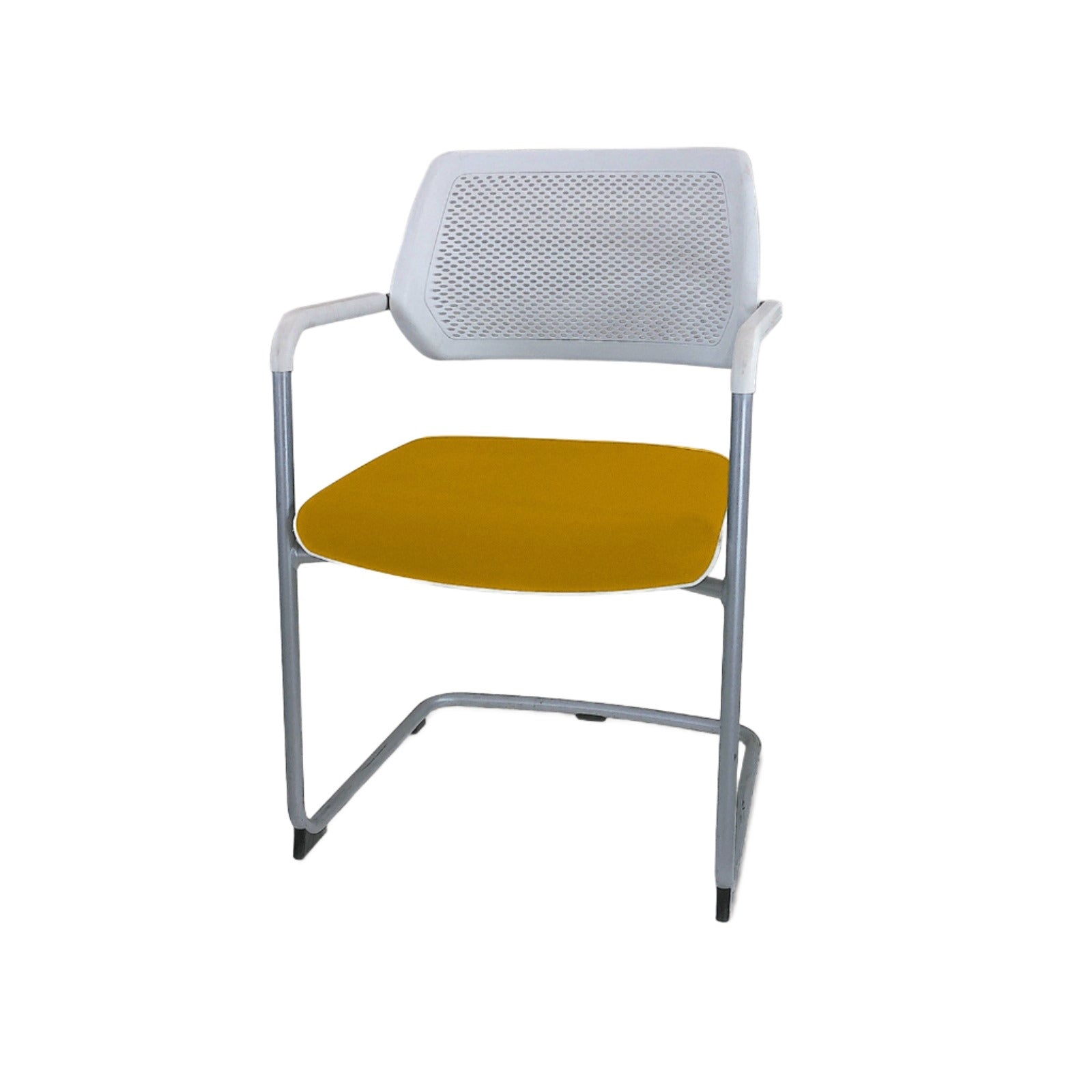 <tc>Steelcase</tc>: Qivi - Silla de reunión con base de trineo - Reacondicionada