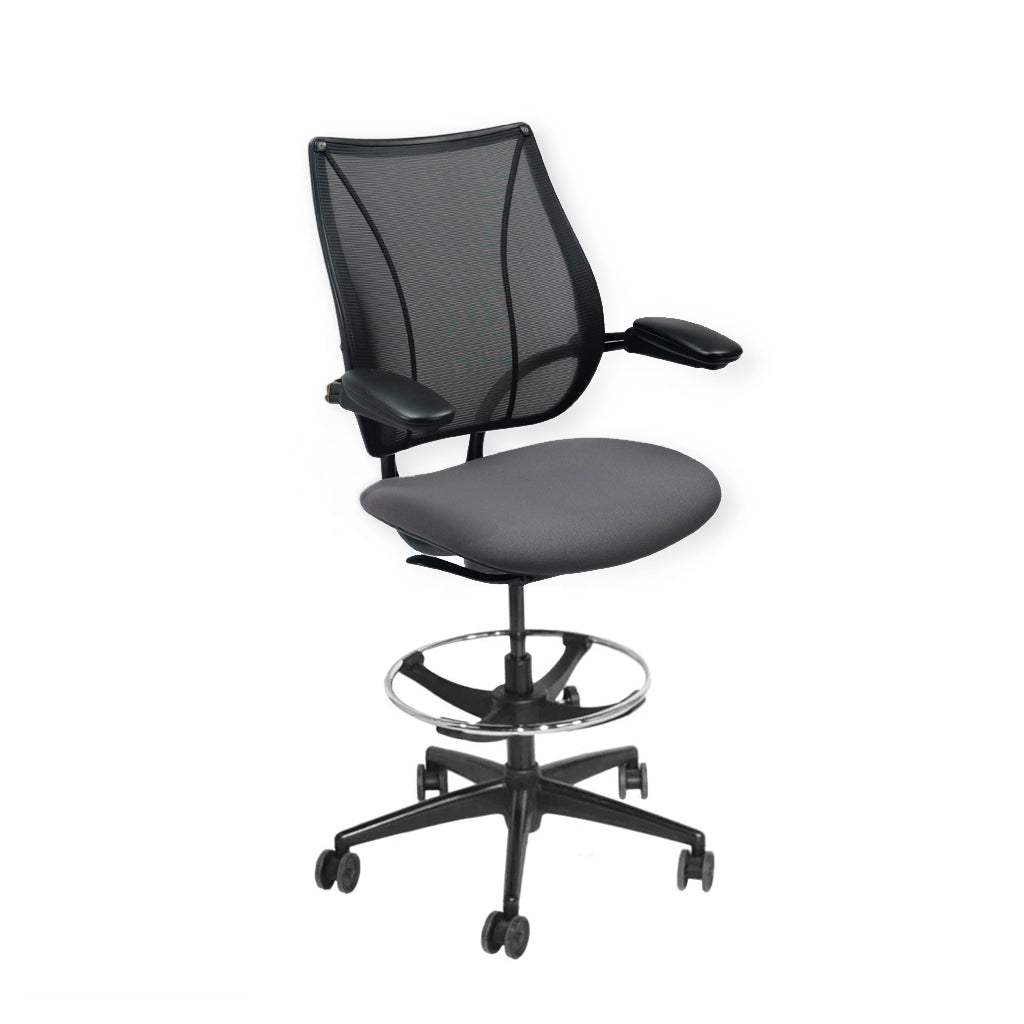 <tc>Humanscale</tc>: <tc>Liberty</tc> Silla de dibujo en tela gris - Reacondicionada