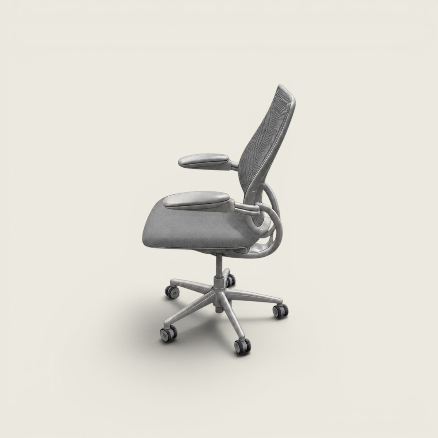 <tc>Humanscale</tc>: <tc>Liberty</tc> Silla de oficina en tela negra - Restaurada
