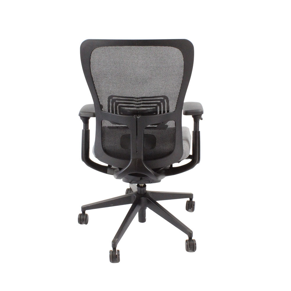<tc>Haworth</tc>: <tc>Zody Comforto</tc> Silla de trabajo 89 en tela gris y estructura negra - Reacondicionada