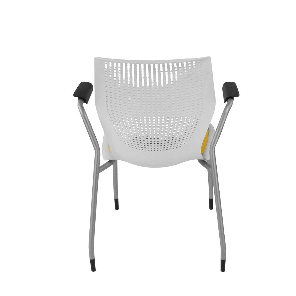 <tc>Knoll</tc>: <tc>Multigeneration</tc> Silla de reunión en tela amarilla - Reacondicionada