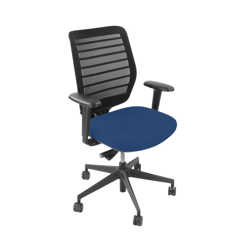 Senator: Fuse Operator Chair in Blue Fabric - Refurbished
