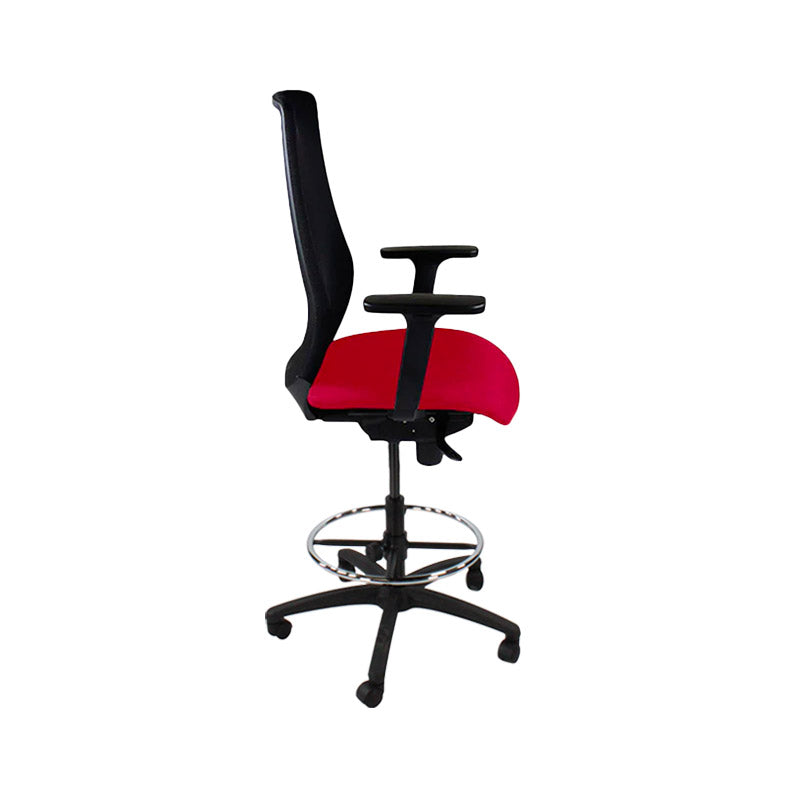 Sajón: <tc>Scudo</tc> Silla de dibujante en tela roja - Reacondicionada