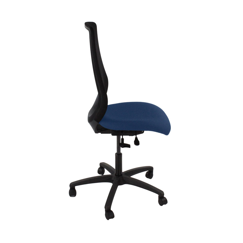 Sajón: <tc>Scudo</tc> Silla de trabajo con asiento de tela azul sin brazos - Reacondicionada