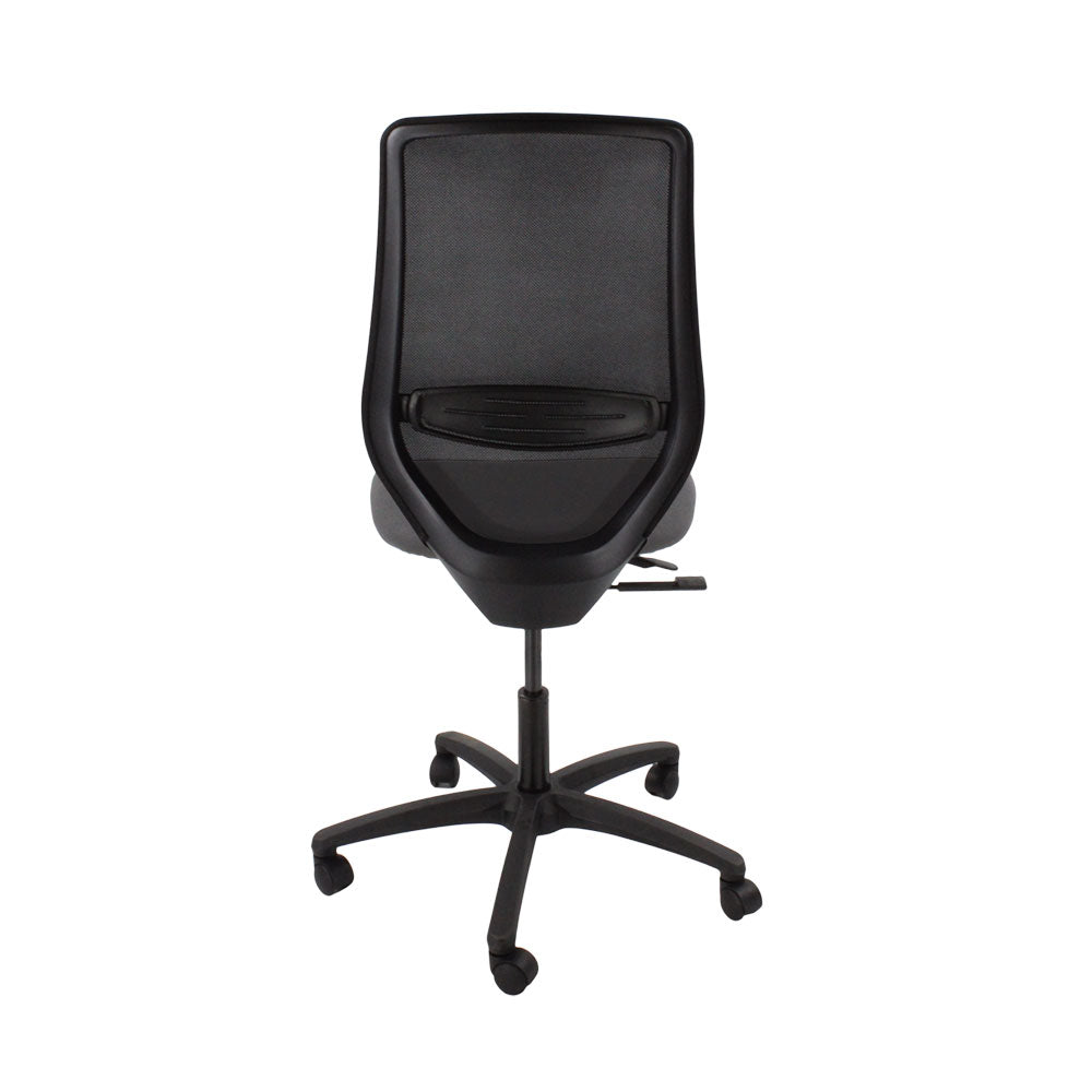 Sajón: <tc>Scudo</tc> Silla de trabajo con asiento de tela gris sin brazos - Reacondicionada