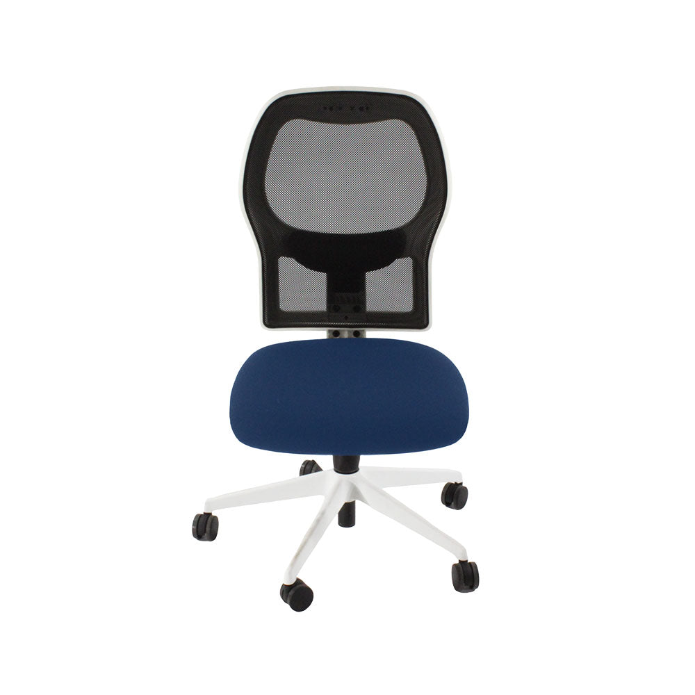 Ahrend: 160 Type Task Chair in Blue Fabric/White Frame Without Arms - Refurbished