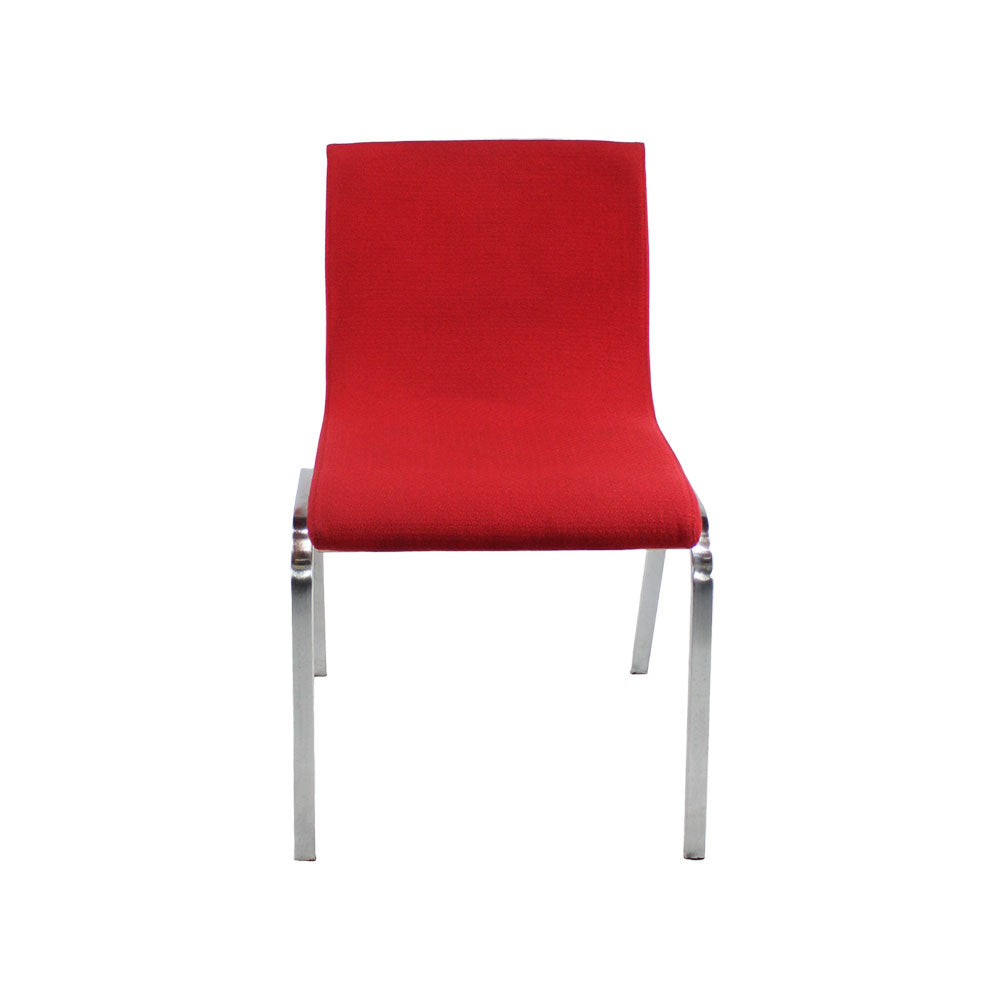 <tc>Boss Design</tc>Silla apilable de tela roja con respaldo de roble - Reacondicionada