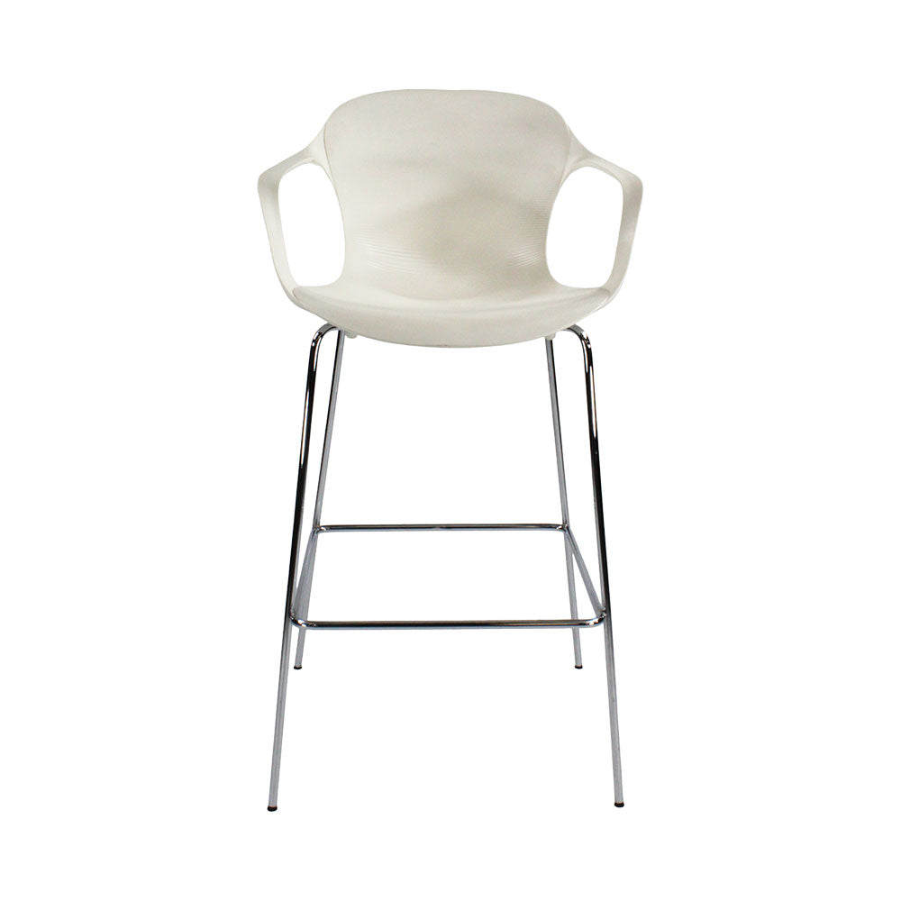 <tc>Fritz Hansen</tc>Taburete Nap de altura de mostrador en blanco - Reacondicionado