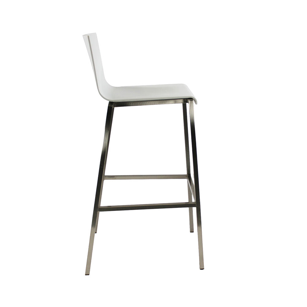 <tc>Pedrali</tc>Taburete Kudara 1322 en blanco - Reacondicionado