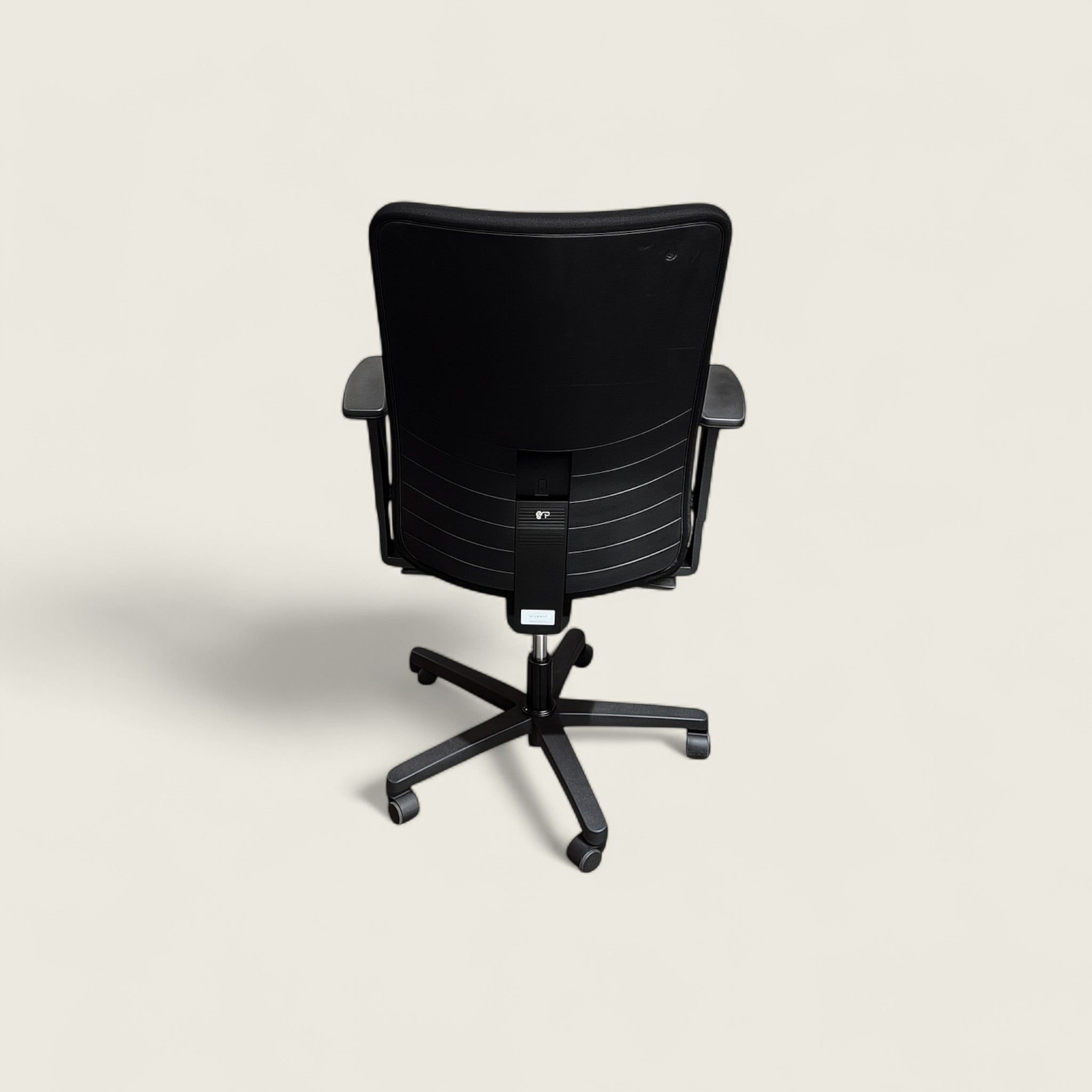 Konig + Neurath: Jet One Black Task Chair - Refurbished