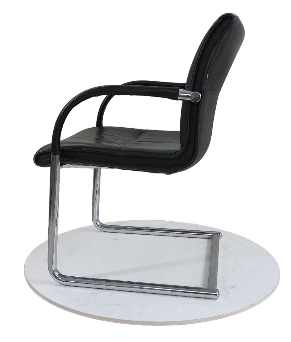 <tc>Kusch & Co</tc>Silla de reuniones de cuero - Reacondicionada