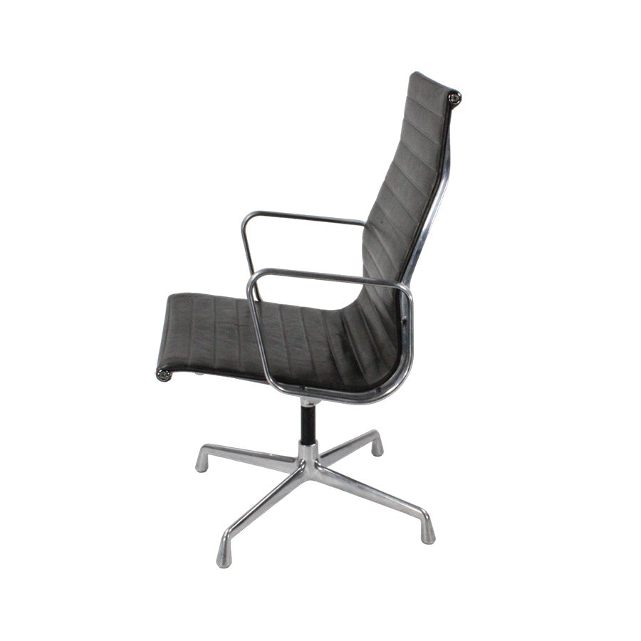 <tc>Vitra</tc>: <tc>Eames</tc> Sillón EA116 - Reacondicionado