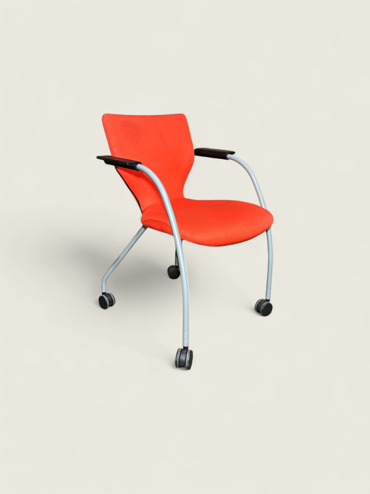 Orangebox: Orange Visitors Side chair with Castors - Refurbished