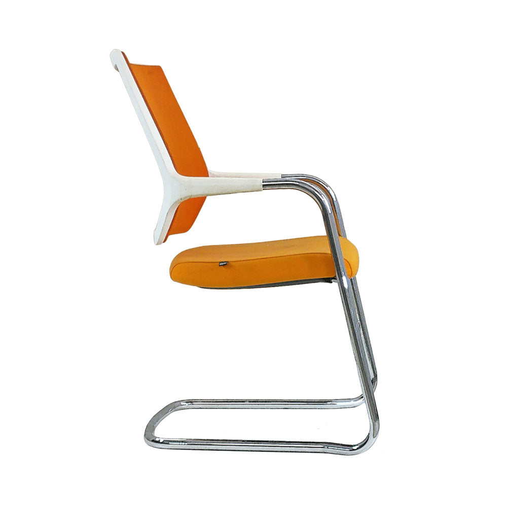 Sedus: Quarterback Cantilever Chair - Refurbished