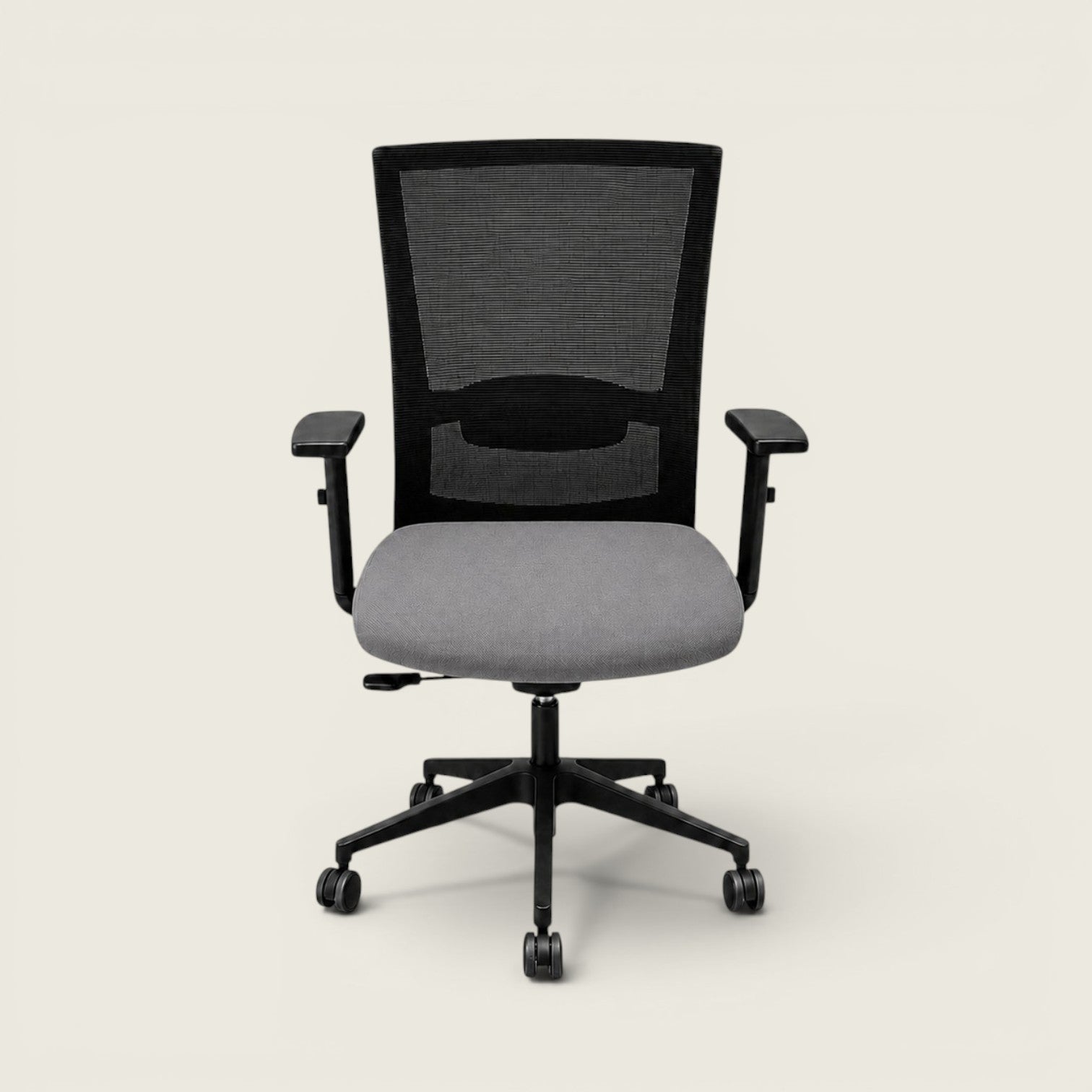 Silla Saxen Don't Task de tela negra - Reacondicionada