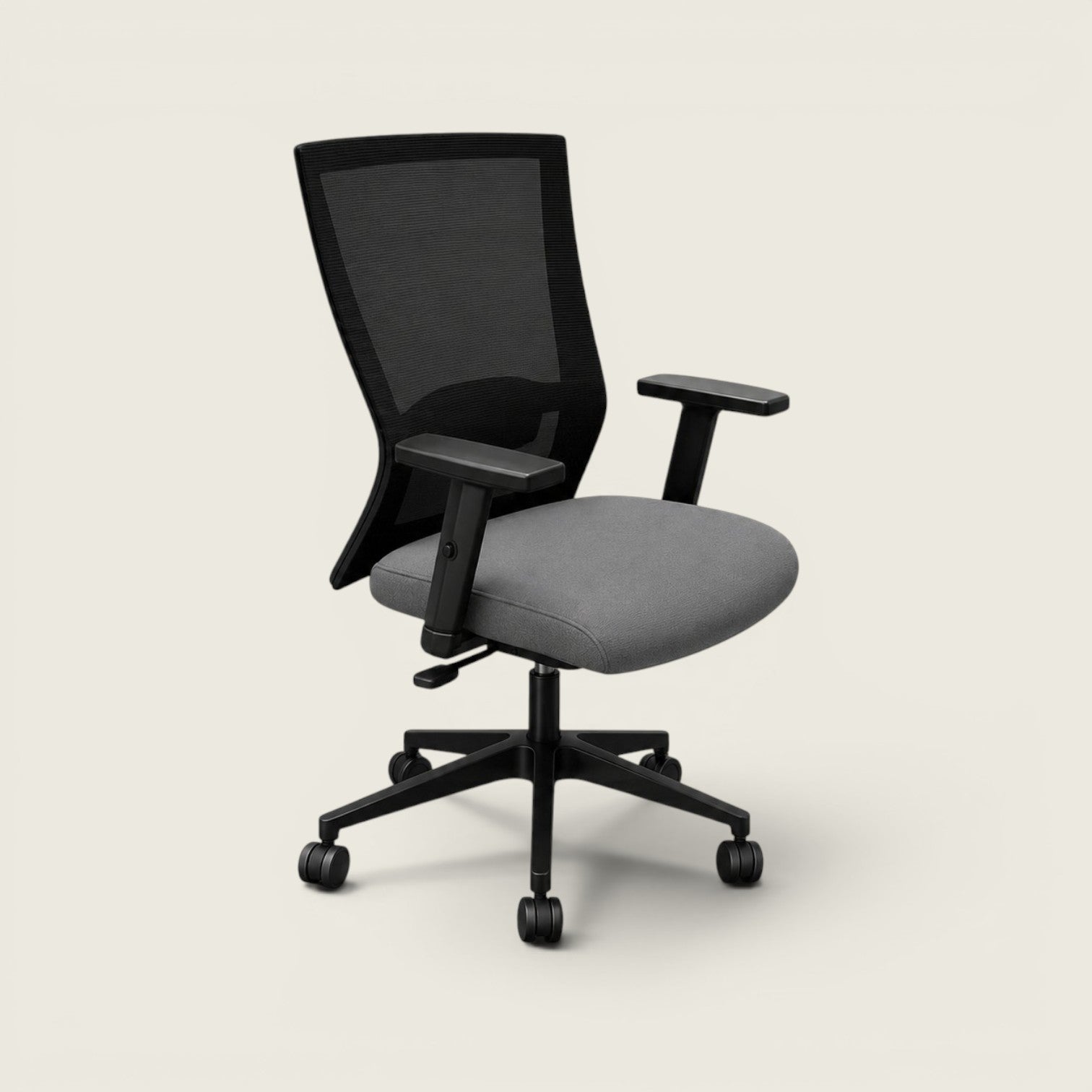 Silla Saxen Don't Task de tela negra - Reacondicionada