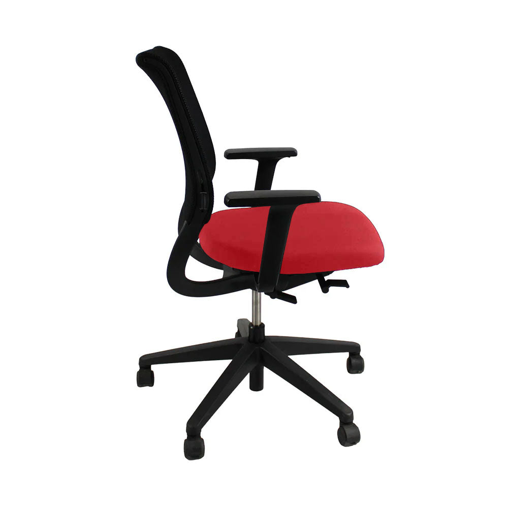 <tc>Sedus</tc>: <tc>Netwin</tc> Silla NW-100 con respaldo de malla en tela roja - Reacondicionada