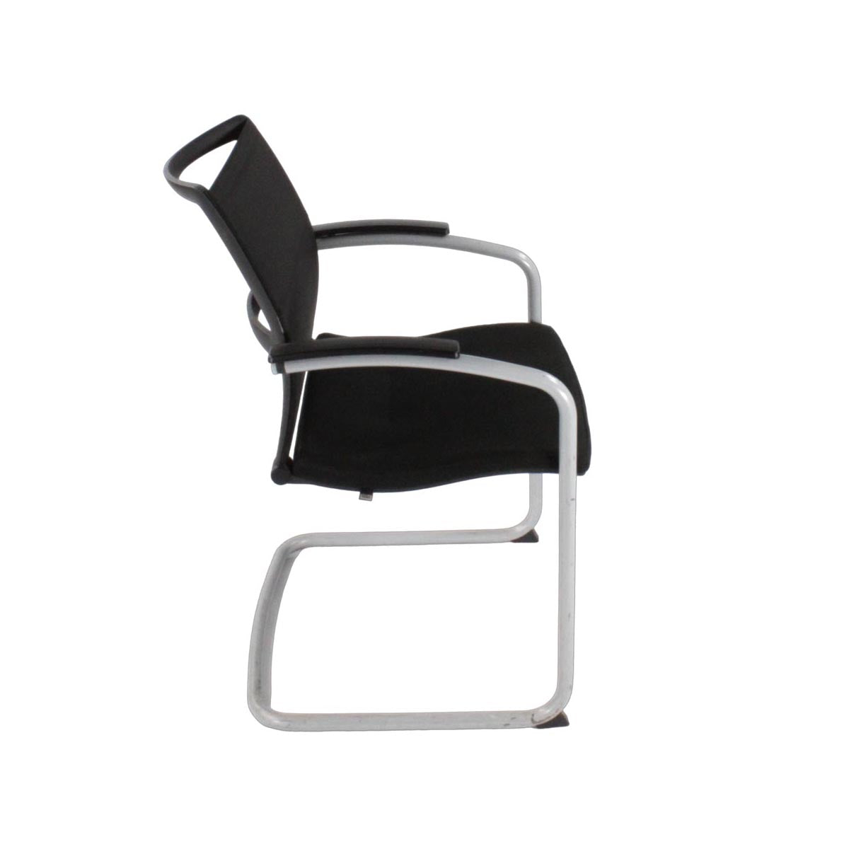 <tc>Sedus</tc>Silla Cantilever Open Up con respaldo de malla en tela negra - Reacondicionada