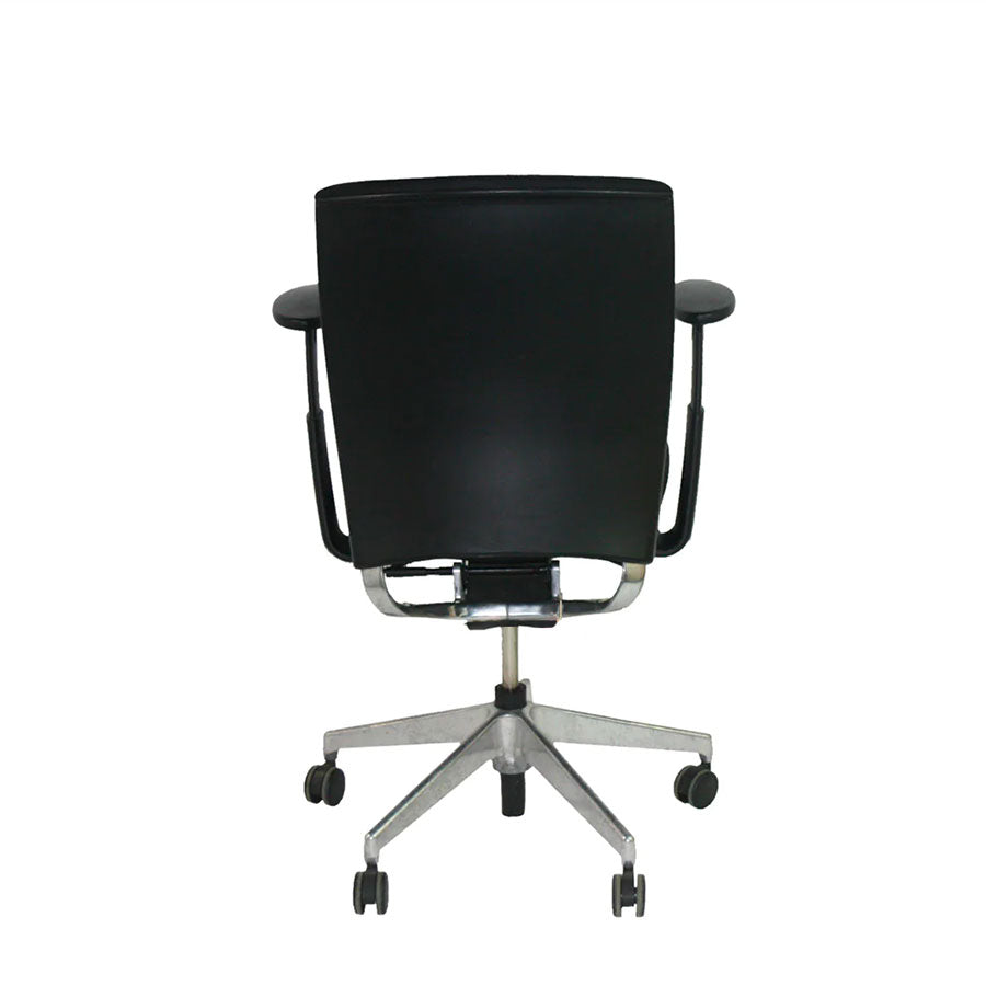 <tc>Senator</tc>Silla de oficina Enigma S21 con estructura de aluminio y tela negra - Reacondicionada