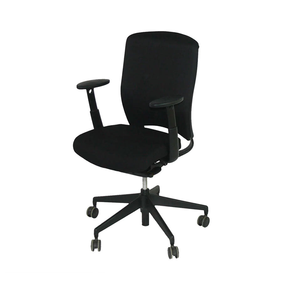 <tc>Senator</tc>Silla de oficina Enigma S21 con estructura negra y tela negra - Reacondicionada