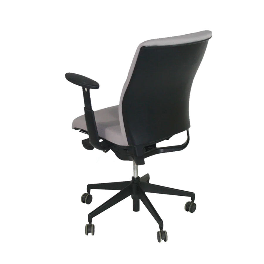 <tc>Senator</tc>Silla de oficina Enigma S21 con estructura negra y tela gris - Reacondicionada