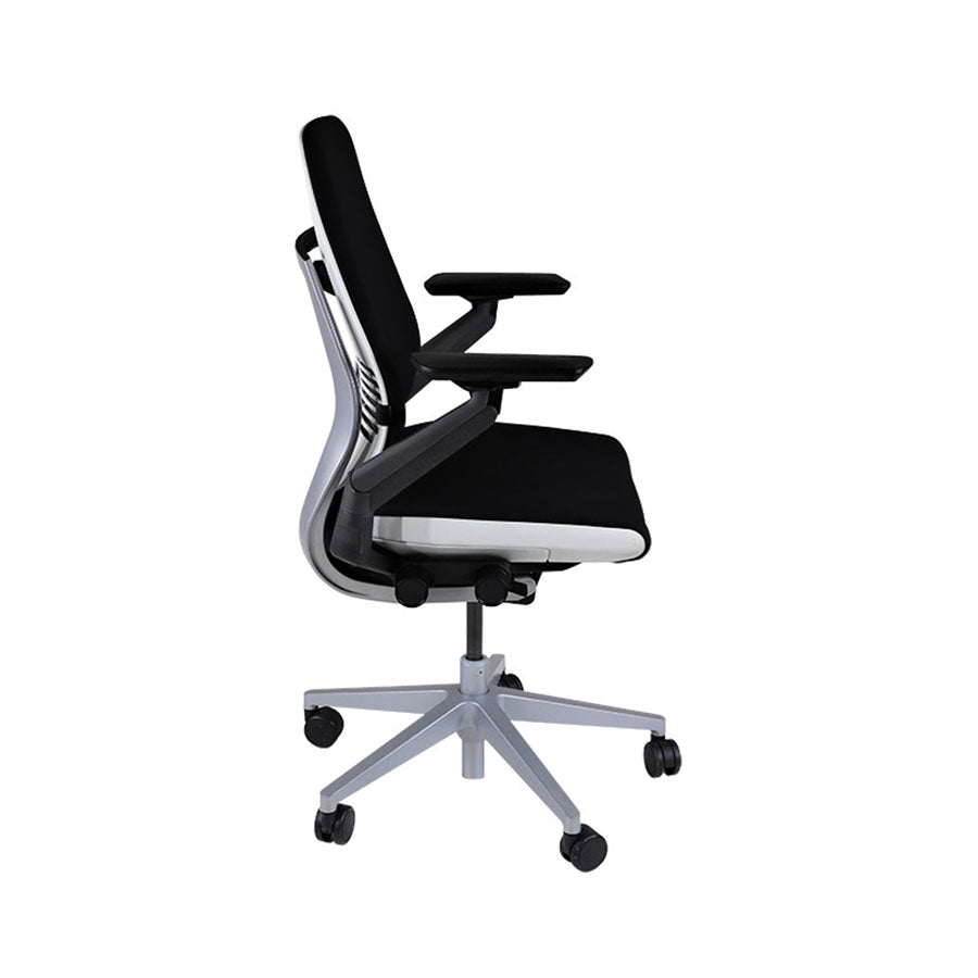 <tc>Steelcase</tc>Silla de oficina ergonómica Gesture - Tela negra - Reacondicionada