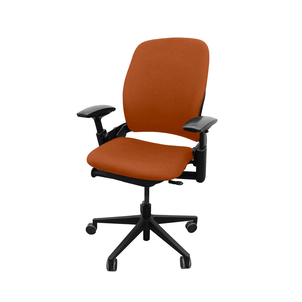<tc>Steelcase</tc>: <tc>Leap V2</tc> Silla de oficina - Cuero color canela - Reacondicionada