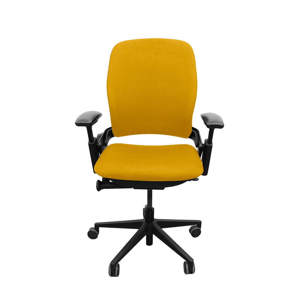 <tc>Steelcase</tc>: <tc>Leap V2</tc> Silla de oficina con brazo ajustable en altura - Tela amarilla - Reacondicionada