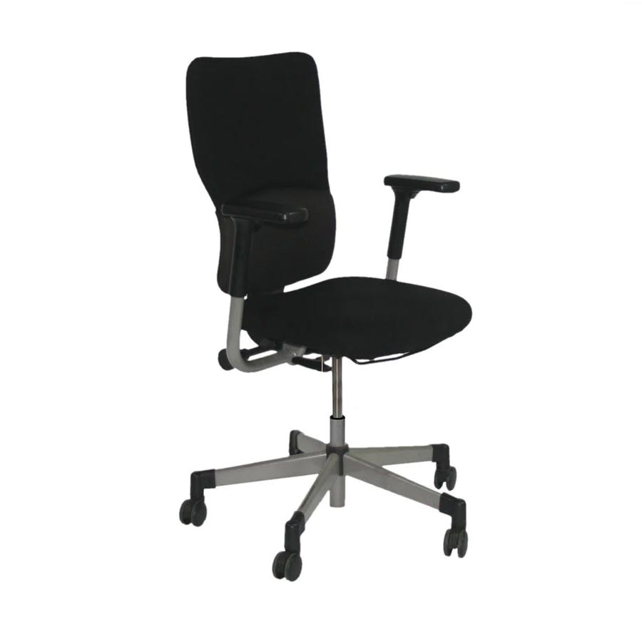 Steelcase: Lets B - Hi-Back Task Chair in Black Fabric - Refurbished
