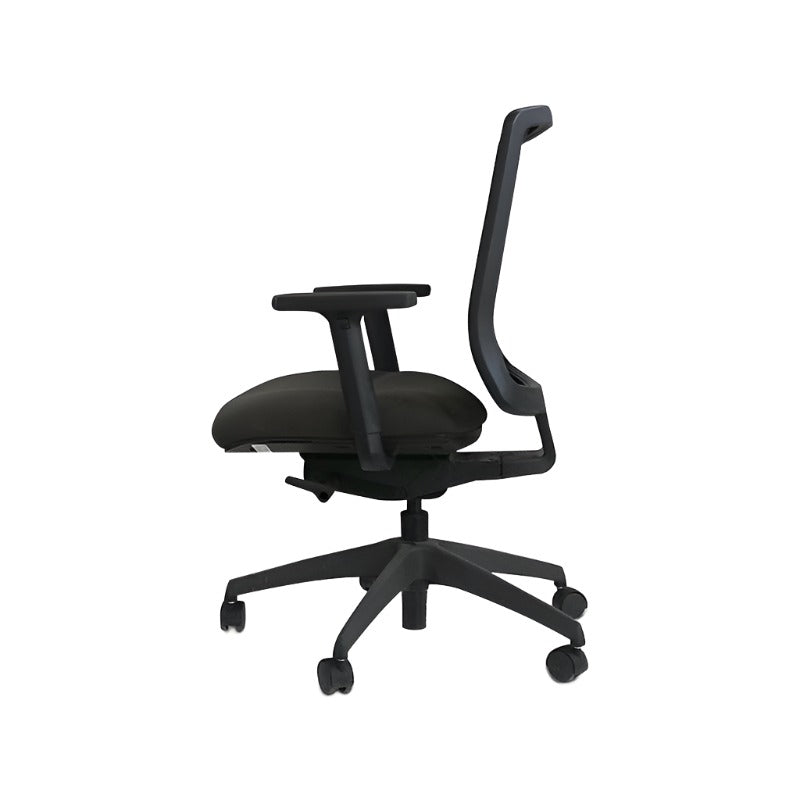 Steelcase: Reply Task Chair (Black Frame) - Refurbished