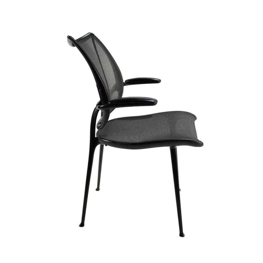 <tc>Humanscale</tc>: <tc>Liberty</tc> Silla auxiliar con estructura de aluminio - Reacondicionada