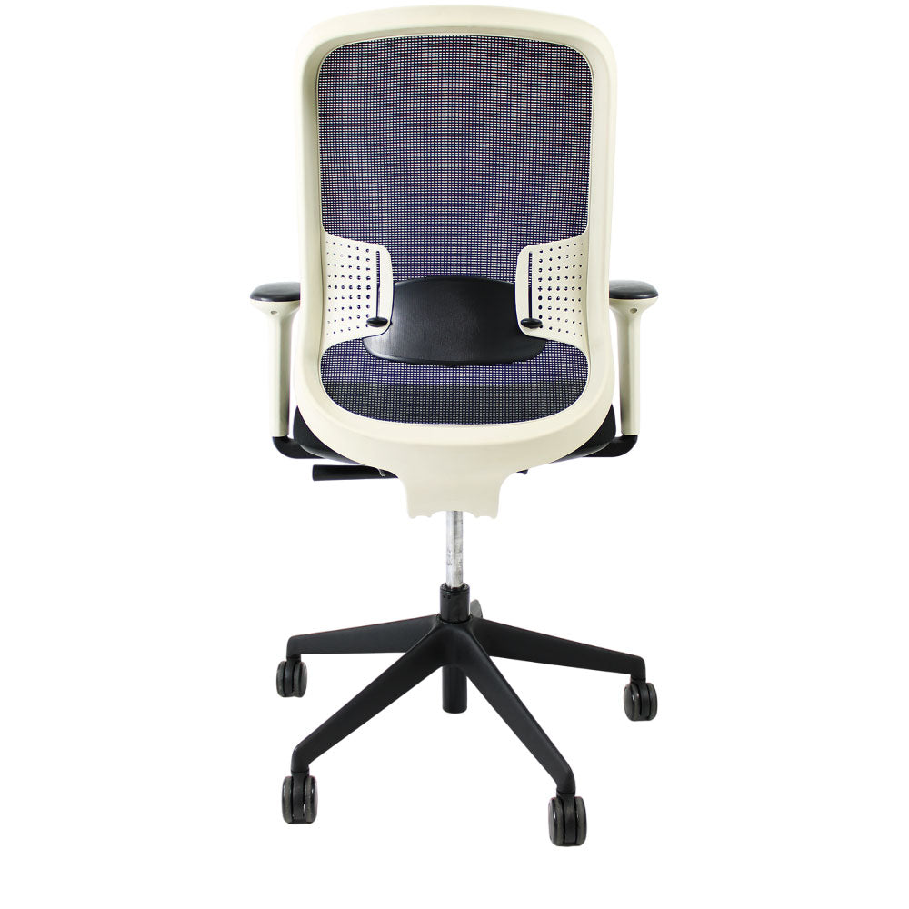 Orangebox: do - silla de tareas en tela negra/marco blanco - restaurado