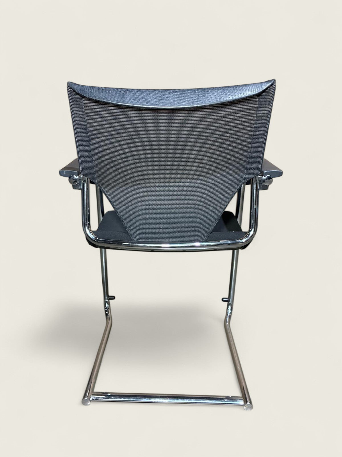 Wilkhahn: Silla auxiliar para visitantes - Reacondicionada