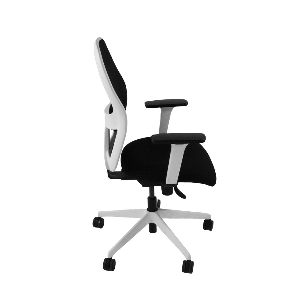 Ahrend: 160 Type Task Chair in Black Fabric/White Frame - Refurbished