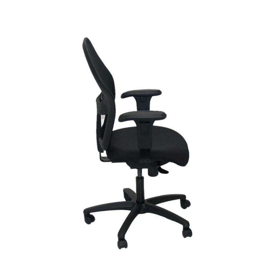 <tc>Ahrend</tc>Silla de trabajo tipo 160 en tela negra - Reacondicionada
