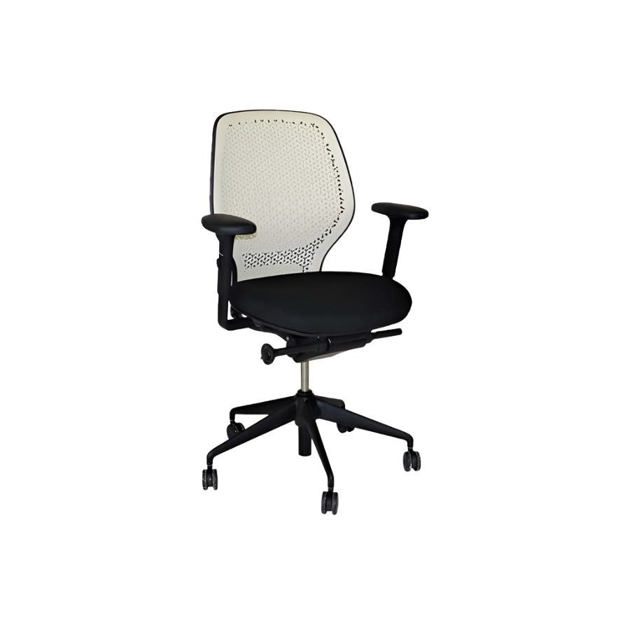 Caja naranja: <tc>Ara</tc> - Silla de trabajo - Reacondicionada