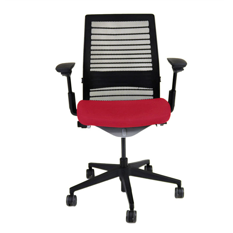 <tc>Steelcase</tc>: <tc>Think V2</tc> Silla de oficina con respaldo de malla - Reacondicionada