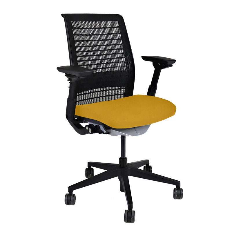 <tc>Steelcase</tc>: <tc>Think V2</tc> Silla de oficina con respaldo de malla - Reacondicionada