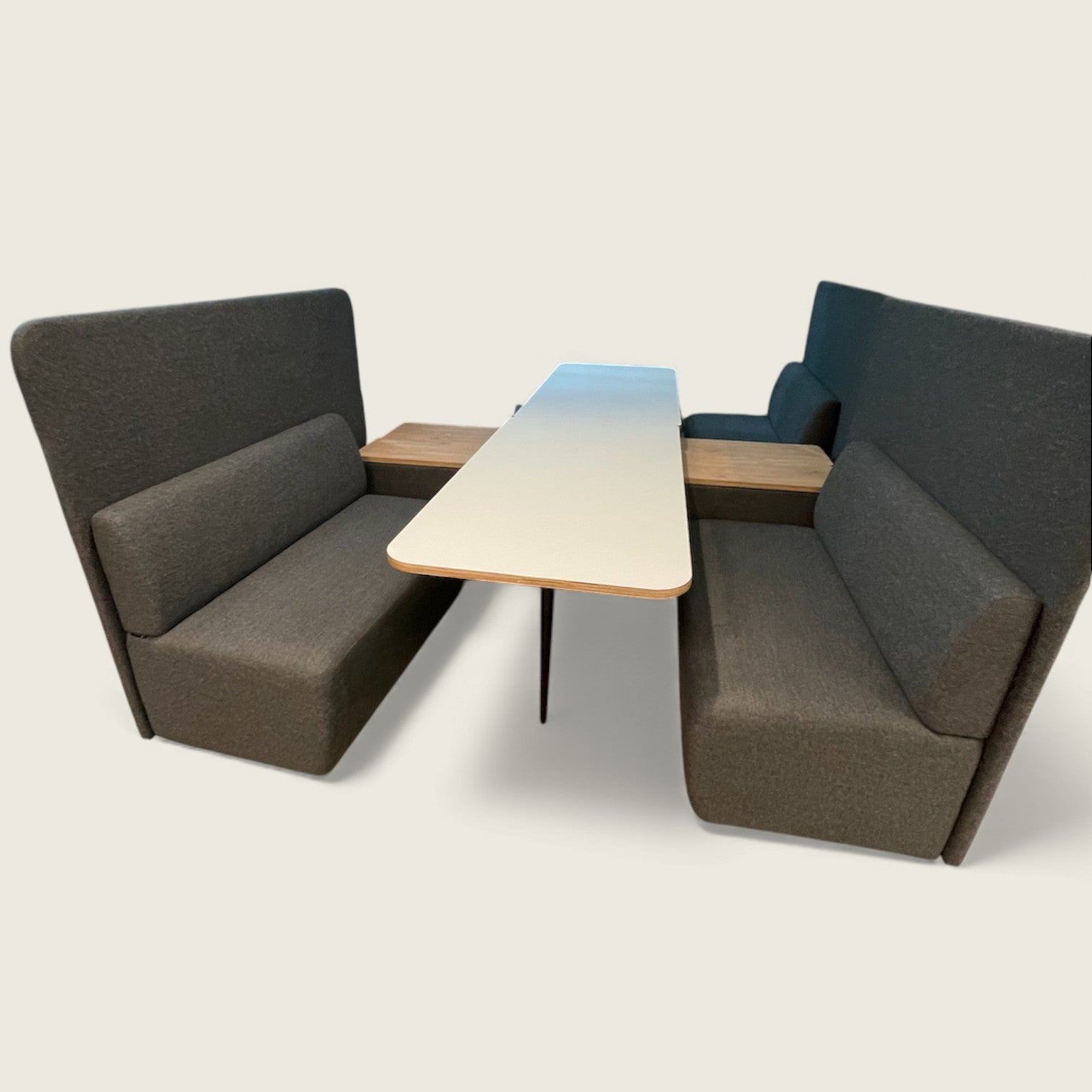 Davison: cabina de reuniones cara a cara con respaldo alto - Reformada