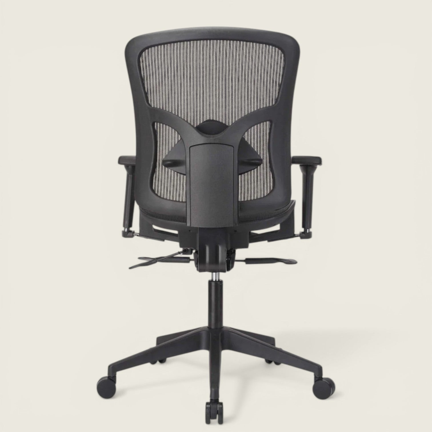 <tc>Steelcase</tc>: Silla de trabajo Please V2 - Reacondicionada