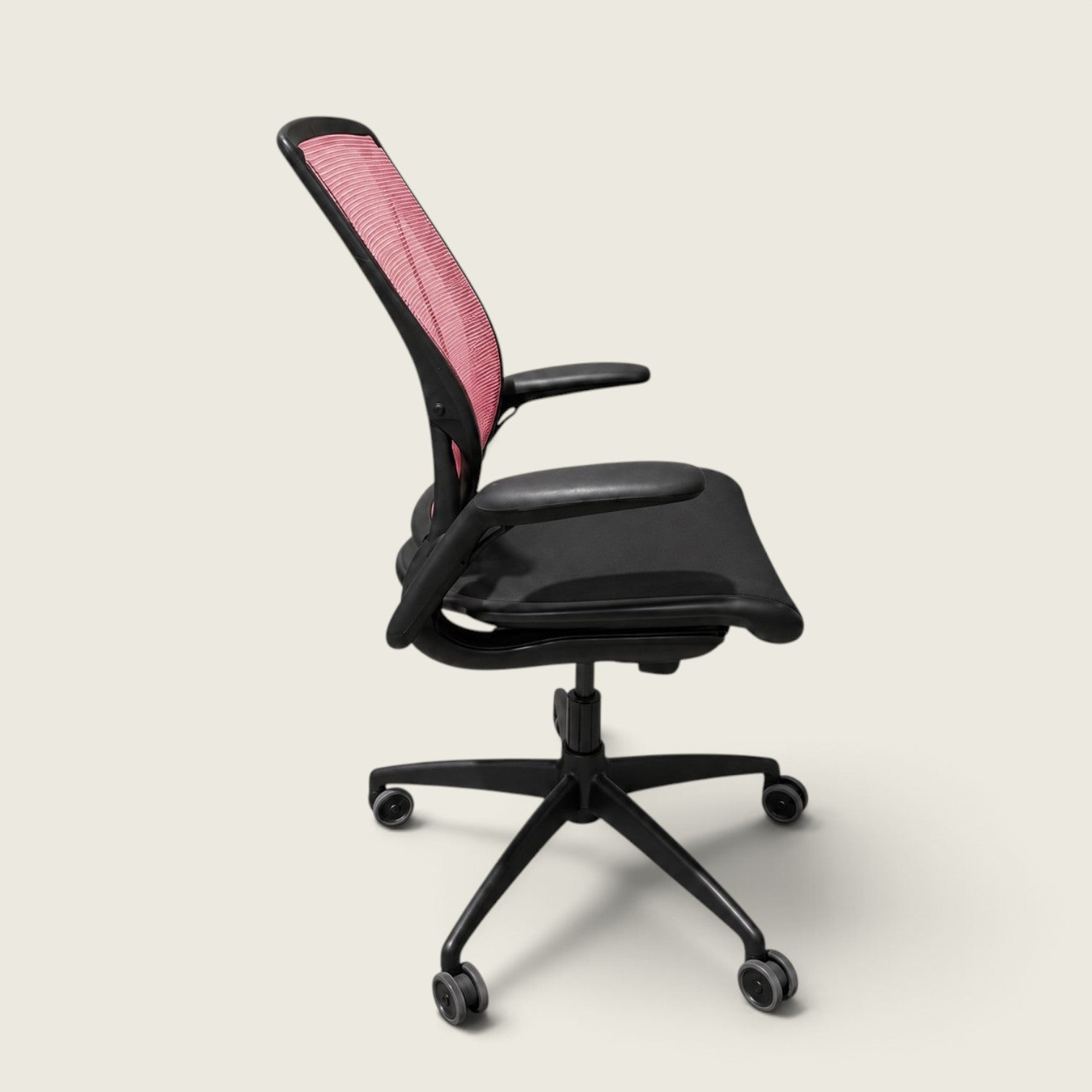 <tc>Humanscale</tc>: <tc>Diffrient World</tc> Silla de oficina de malla verde - Restaurada