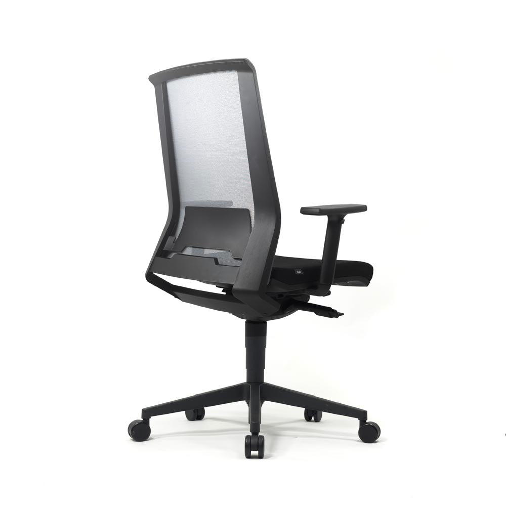 Haworth: Workliving Dreamliner Task Chair In Black Fabric - Refurbished