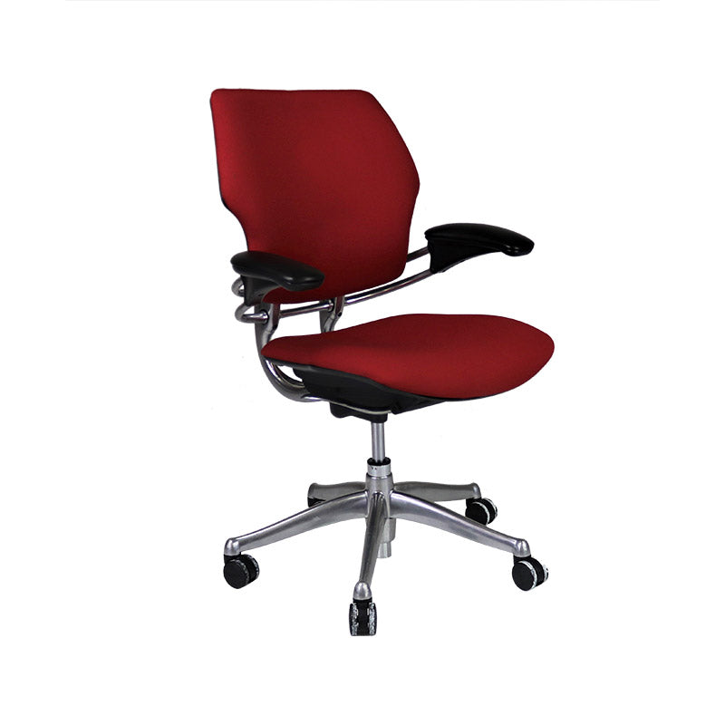 Humanscale: Silla operativa Freedom con estructura de aluminio en tela roja - Reacondicionada