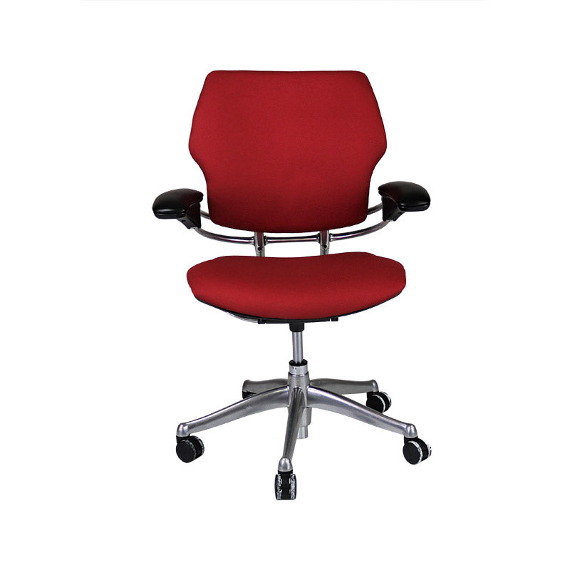 Humanscale: Silla operativa Freedom con estructura de aluminio en tela roja - Reacondicionada