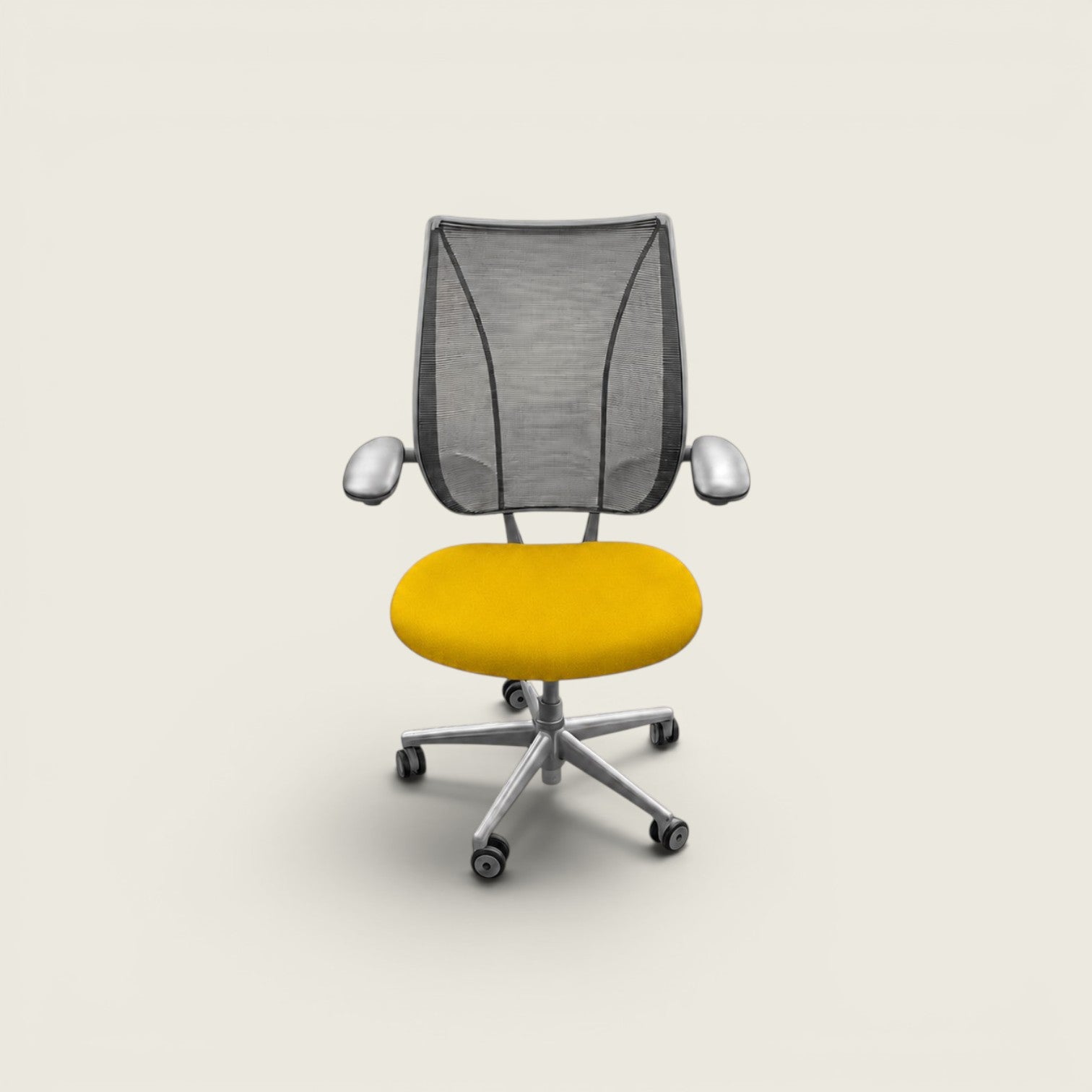 <tc>Humanscale</tc>: <tc>Liberty</tc> Silla de oficina en tela negra - Restaurada