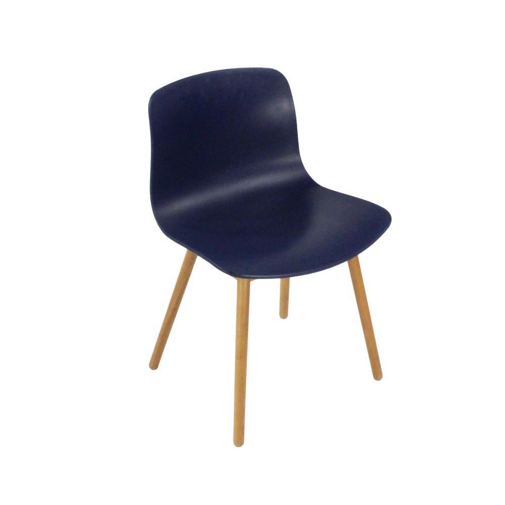 Hay: About A Chair AAC12 - Azul - Reacondicionado
