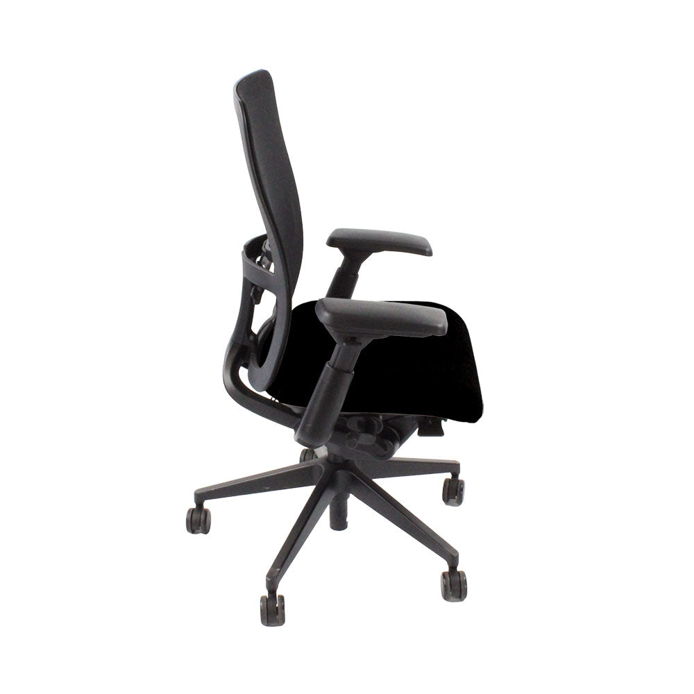 Haworth: Silla operativa Zody Comforto 89 en tela negra/estructura negra - Reacondicionada